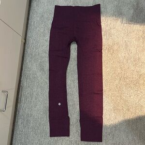 Lululemon Burgundy Ribbed Legging